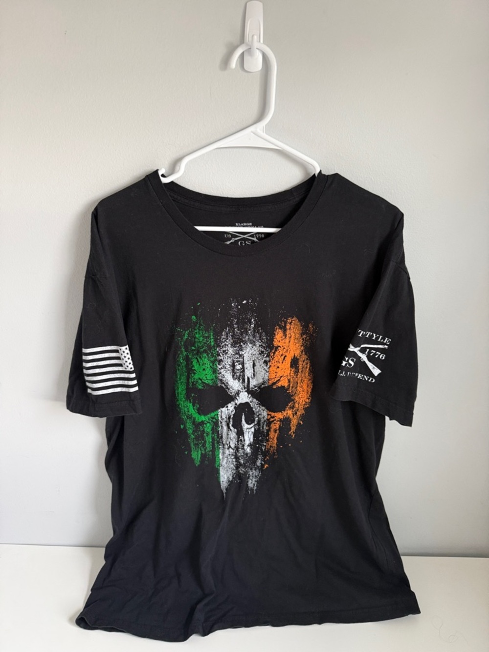 Grunt Style Black Short-Sleeve Tee with Green White & Orange Skull Graphic